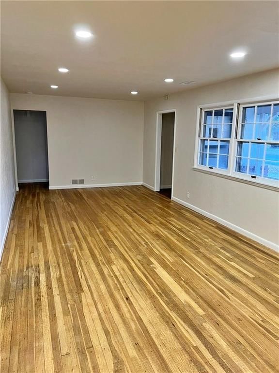 203 Crestwood Lane — photo 4