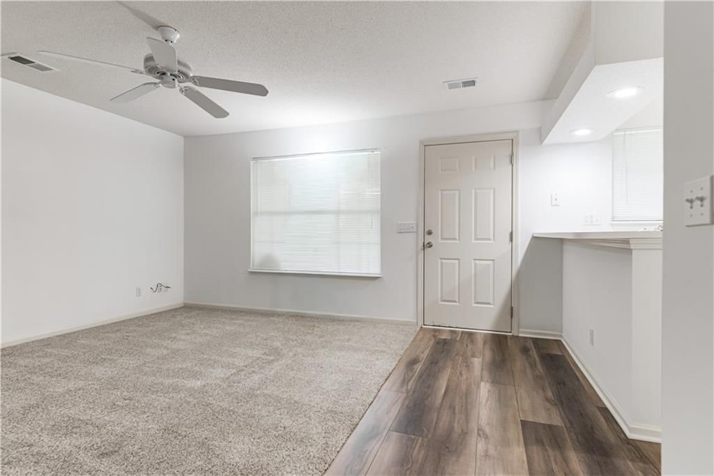 6856 N Olive Street — photo 6