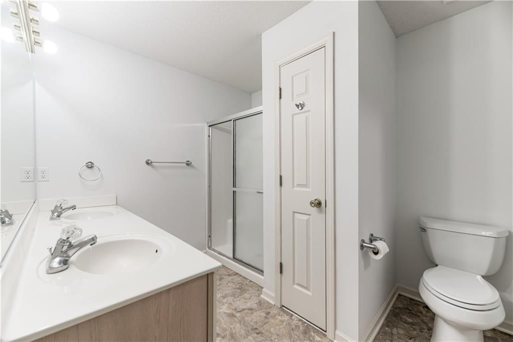 6856 N Olive Street — photo 15
