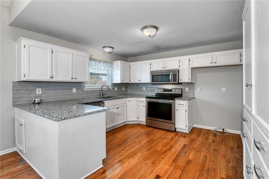 3916 SW Chatham Drive — photo 10