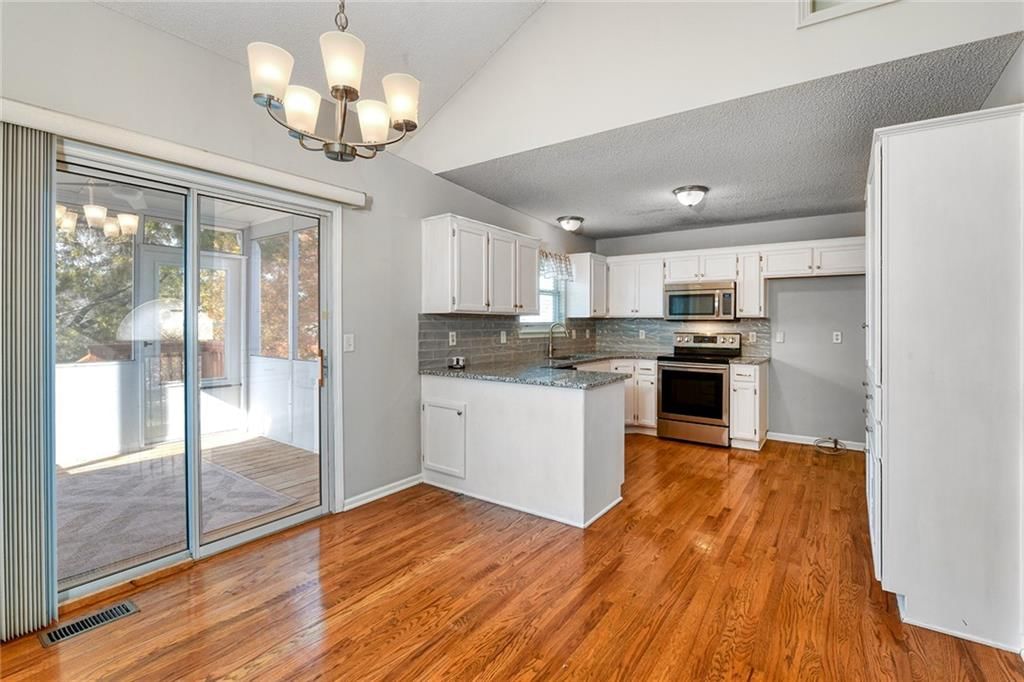 3916 SW Chatham Drive — photo 12