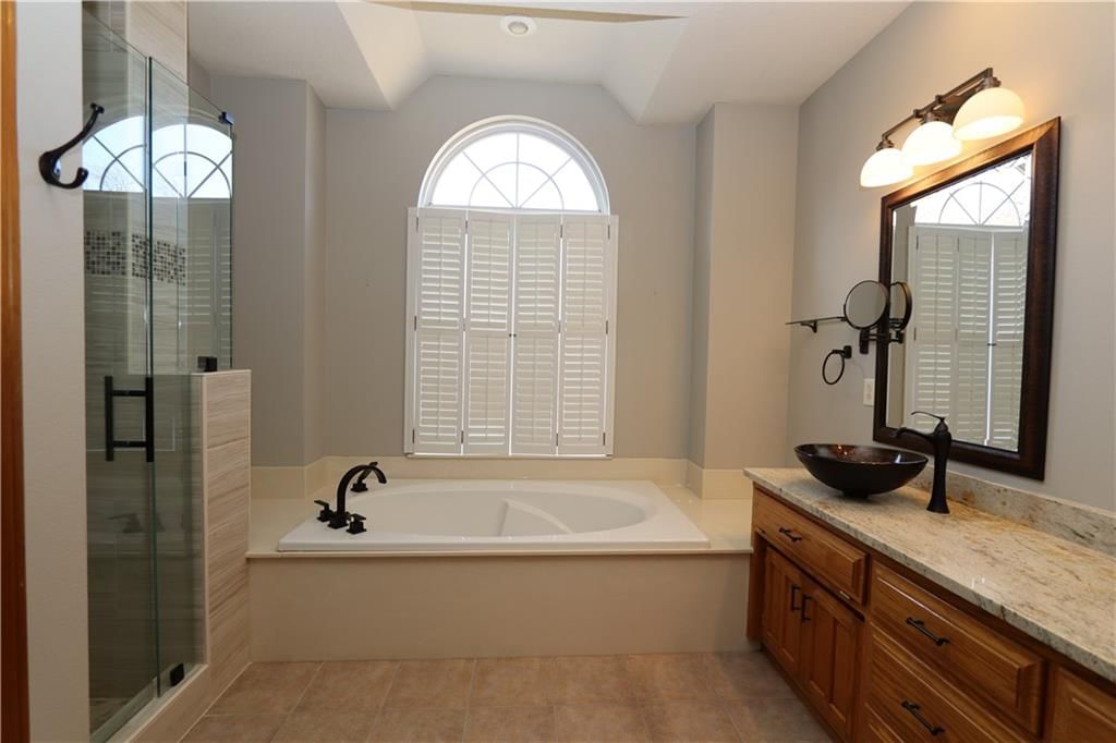 1611 N Marzelle Drive — photo 11