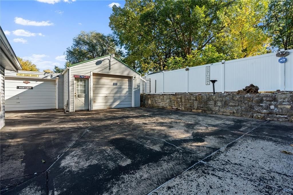 336 Georgia Court — photo 28