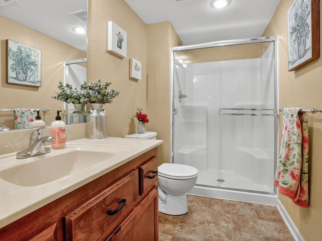 11682 N Ewing Avenue — photo 24