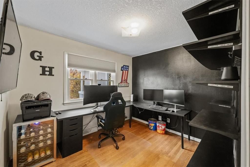 5204 Douglas Avenue — photo 18