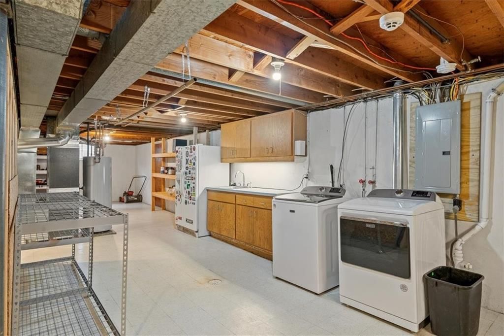 5204 Douglas Avenue — photo 21