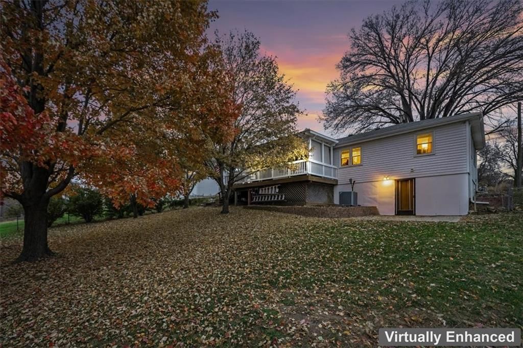 5204 Douglas Avenue — photo 28