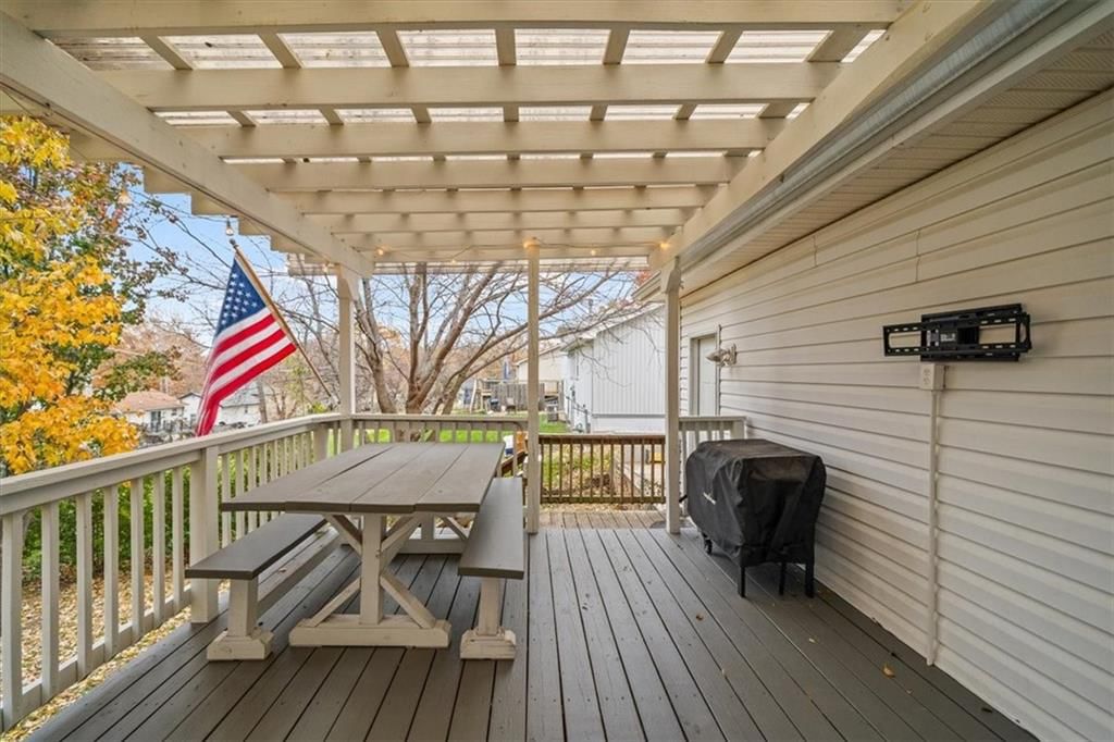 5204 Douglas Avenue — photo 35