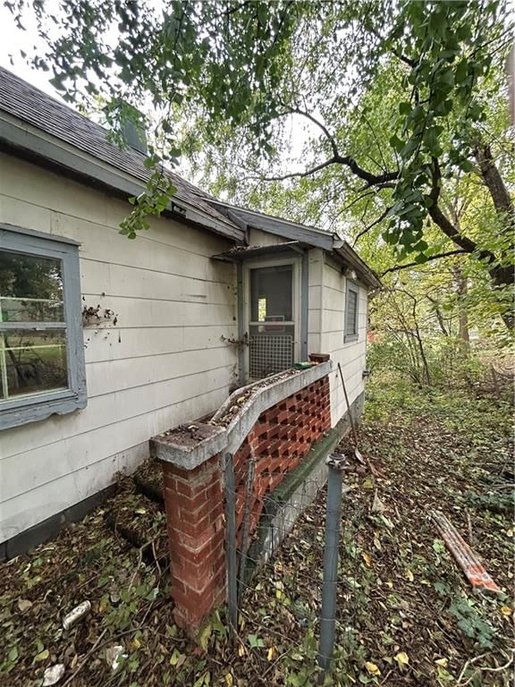 609 R Street — photo 8