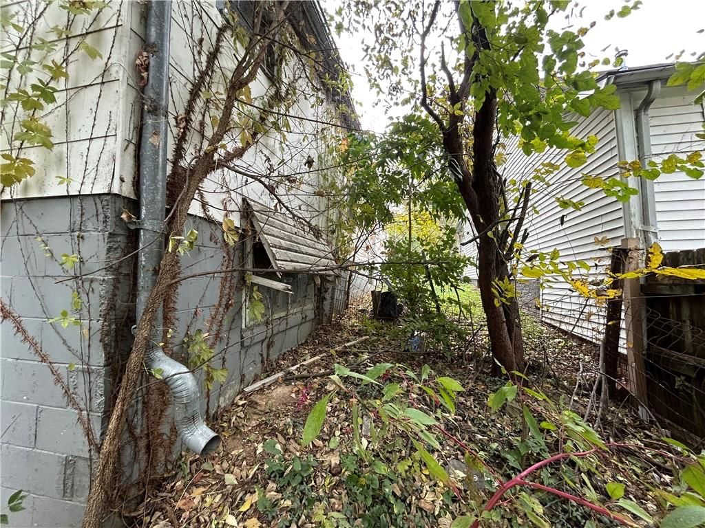 609 R Street — photo 10
