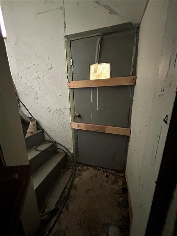 609 R Street — photo 14