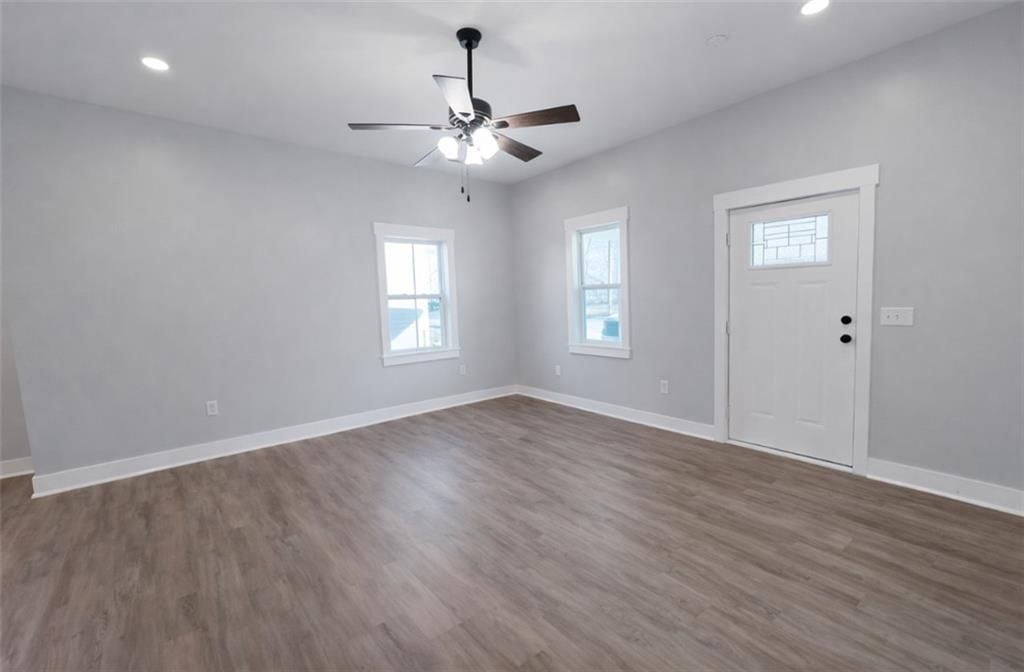 720 Brown Avenue — photo 7