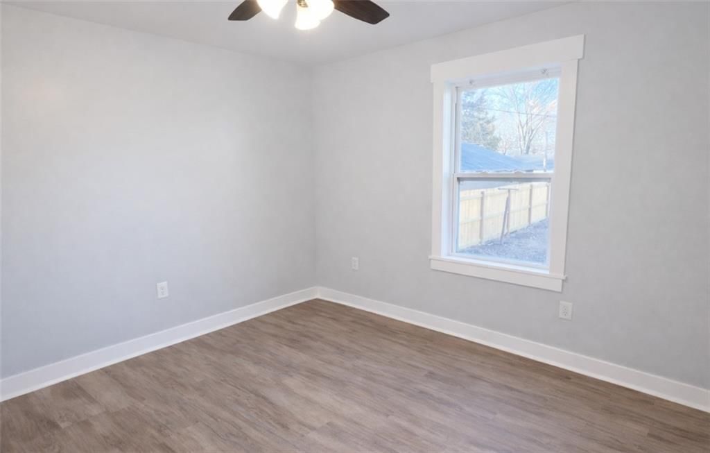 720 Brown Avenue — photo 9