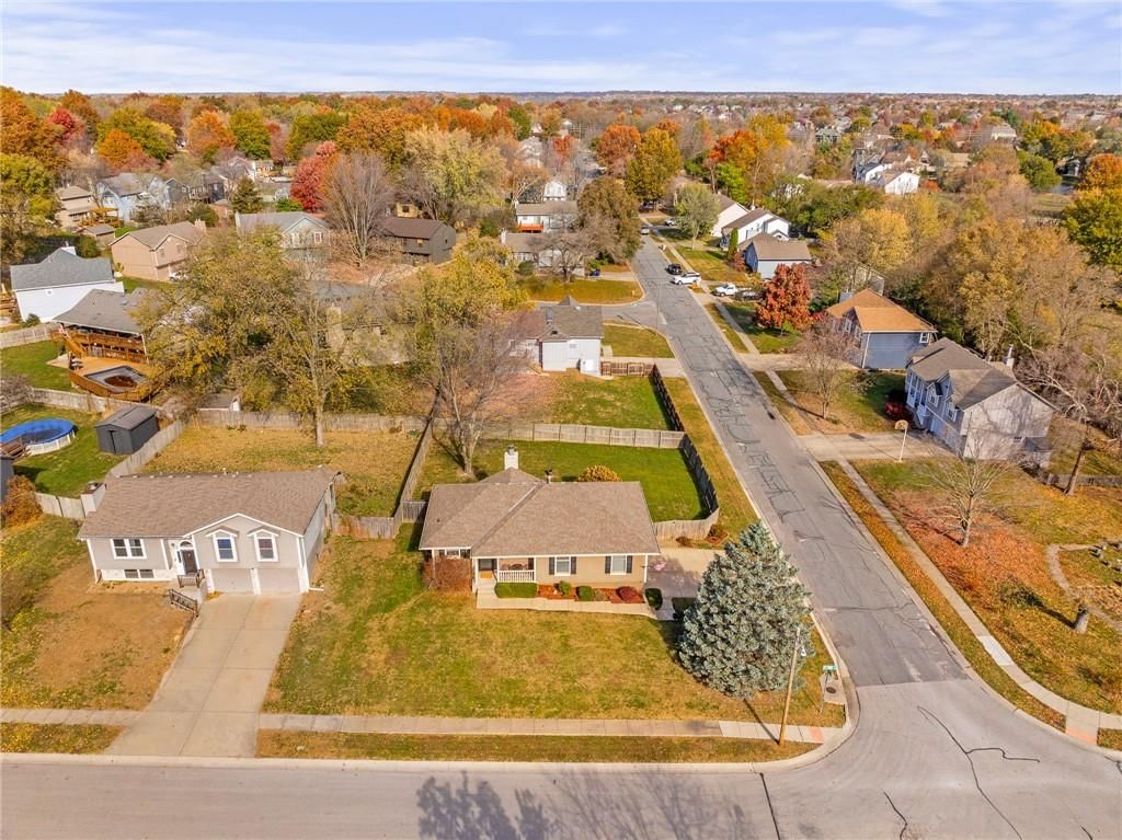 Photo 6 of 57 - 2120 SE 3rd Street