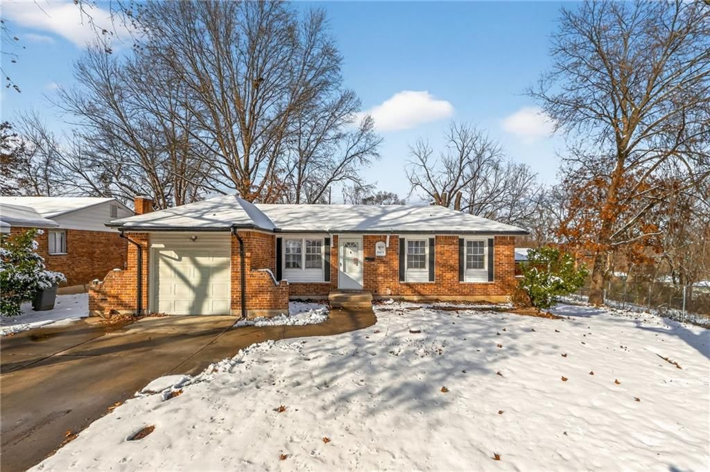 16812 E 35th Street, Independence, MO