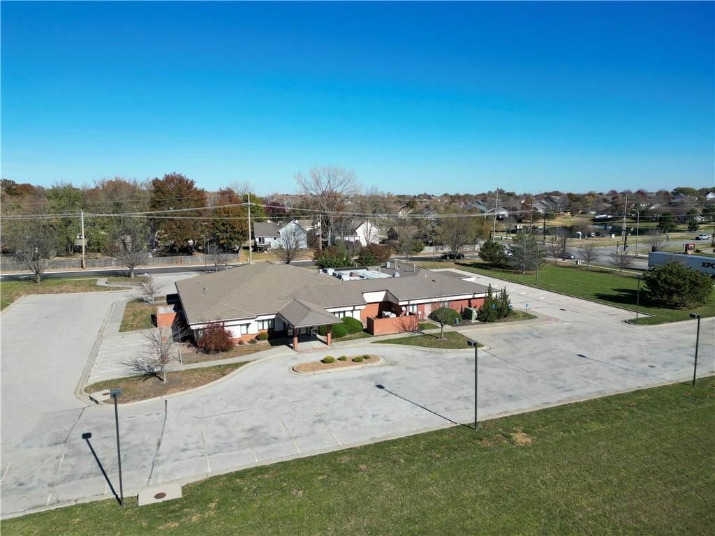 18320 S Center Street — photo 4