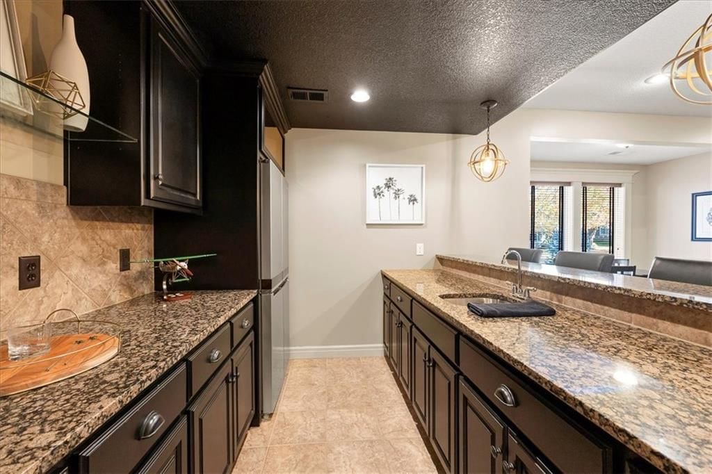 15561 Eby Street — photo 33