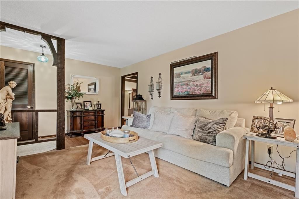 903 Goodrich Drive — photo 9