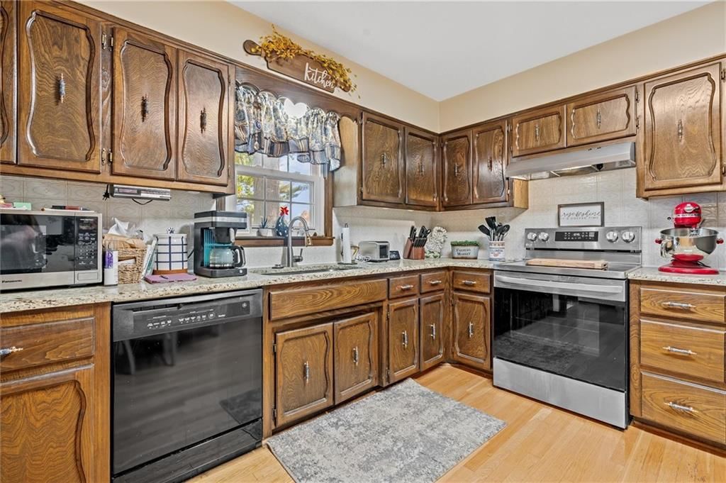 903 Goodrich Drive — photo 10