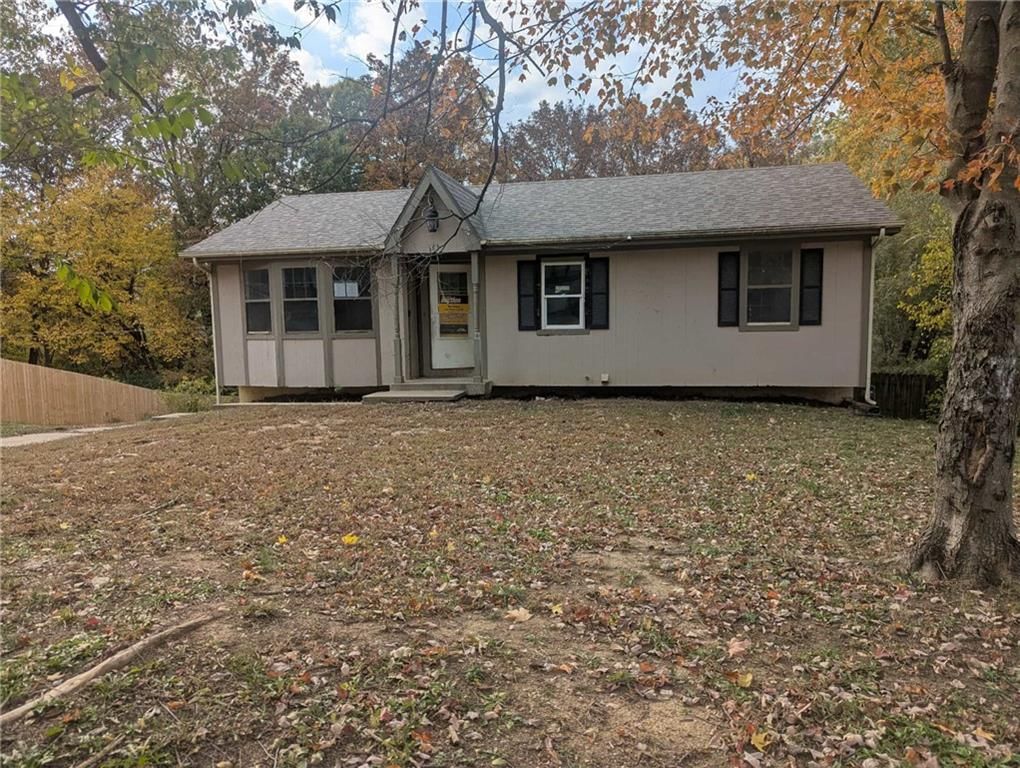 228 SE 101st Road E — photo 1