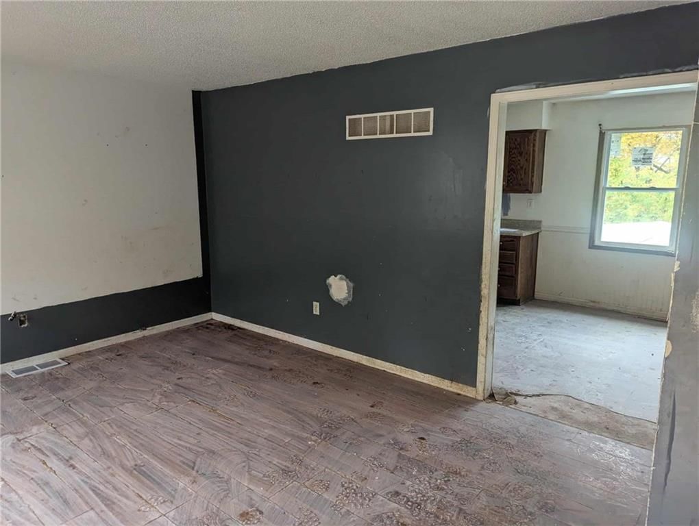 228 SE 101st Road E — photo 5