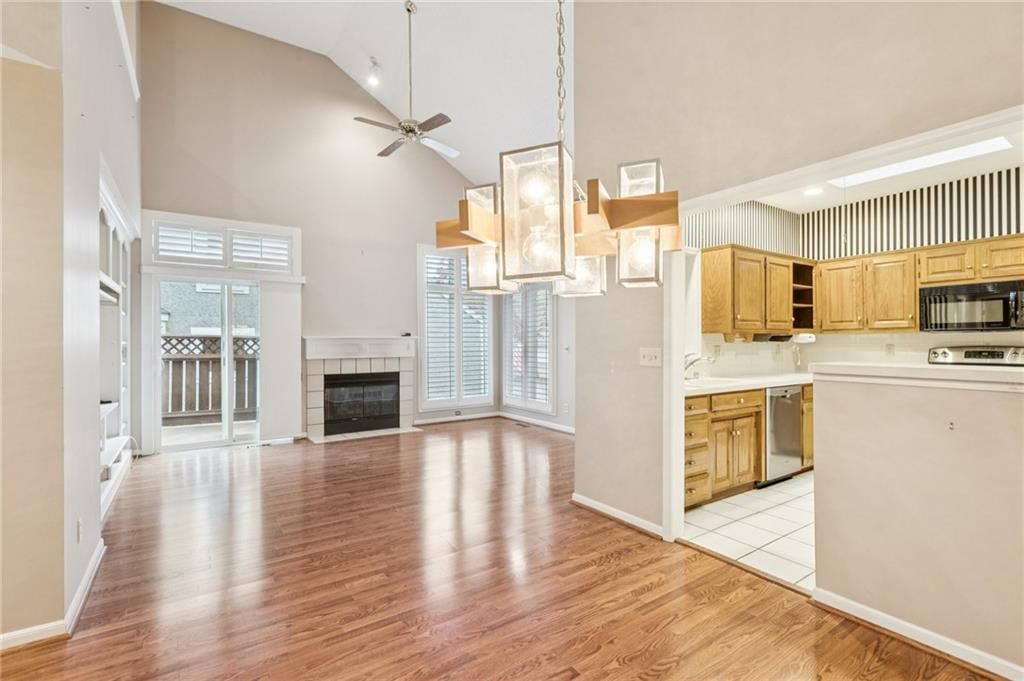 12537 Broadmoor Street — photo 9