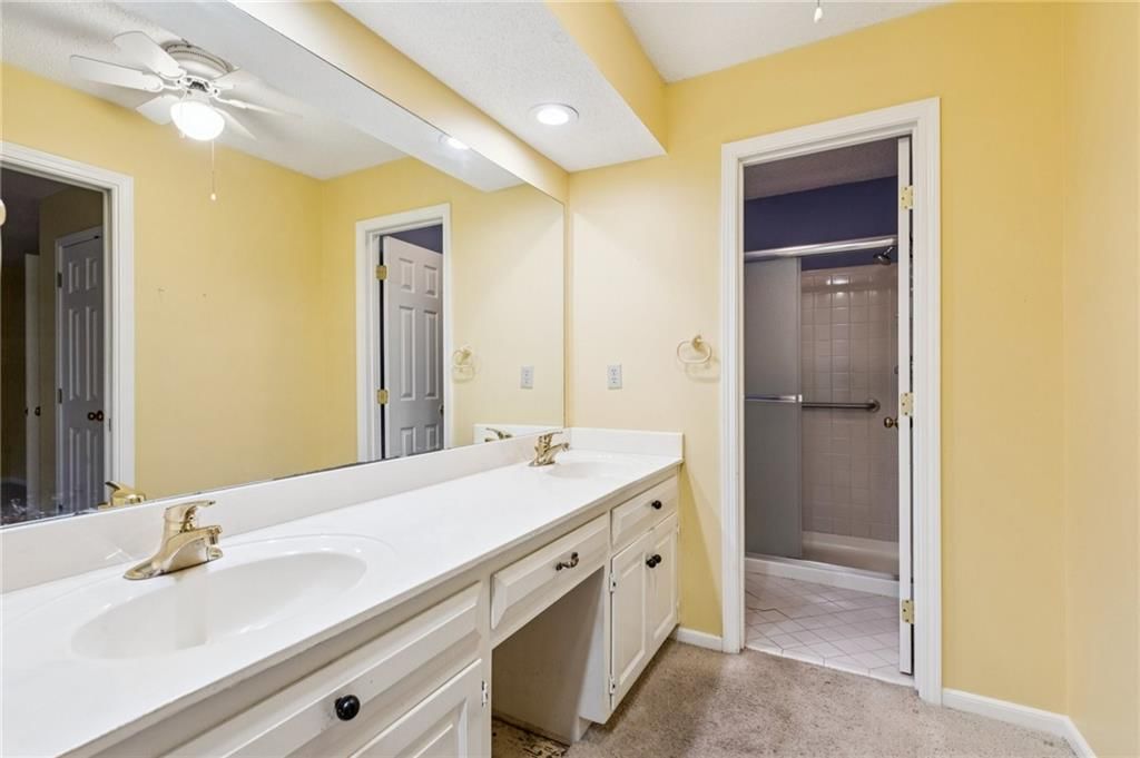12537 Broadmoor Street — photo 21