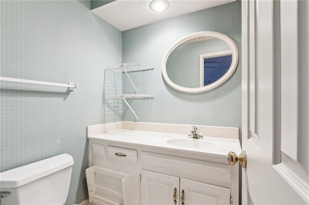12537 Broadmoor Street — photo 28