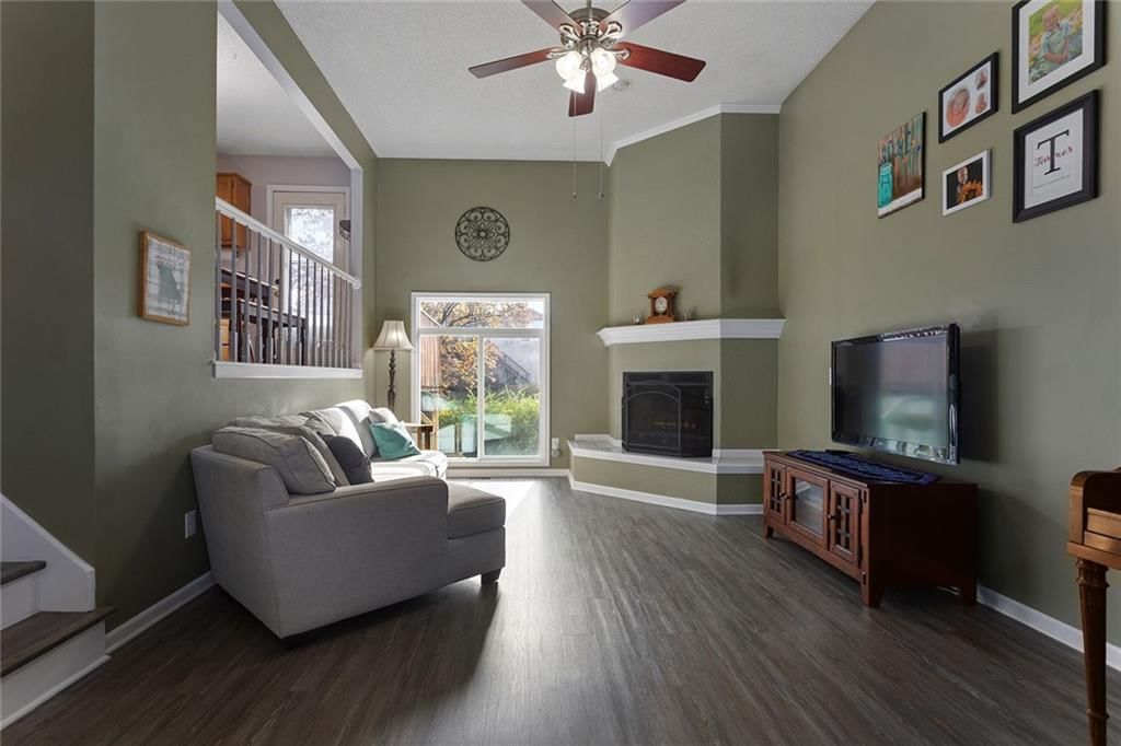 8817 NE 75th Street — photo 2