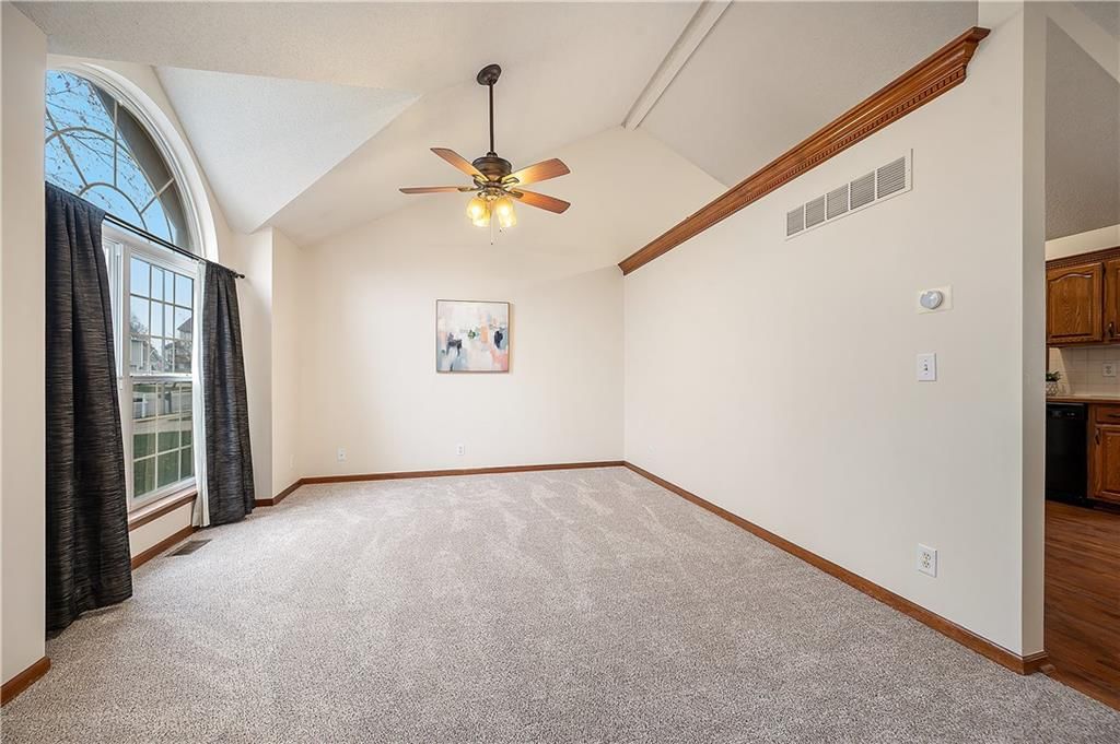 11264 N SUMMIT Street — photo 4