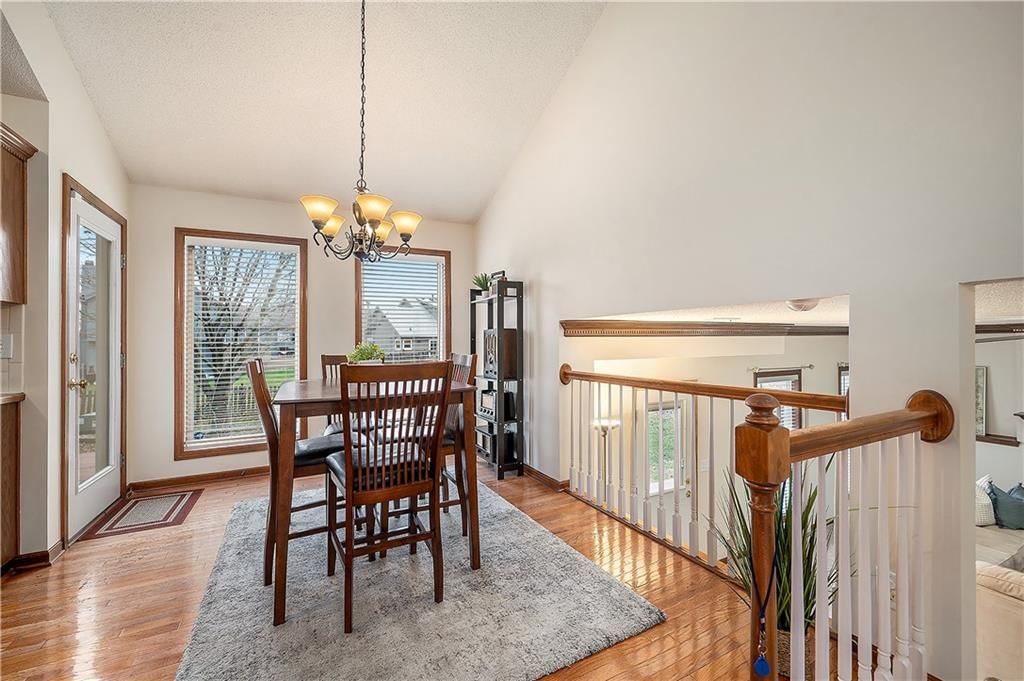11264 N SUMMIT Street — photo 8