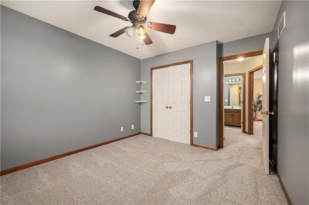 11264 N SUMMIT Street — photo 22