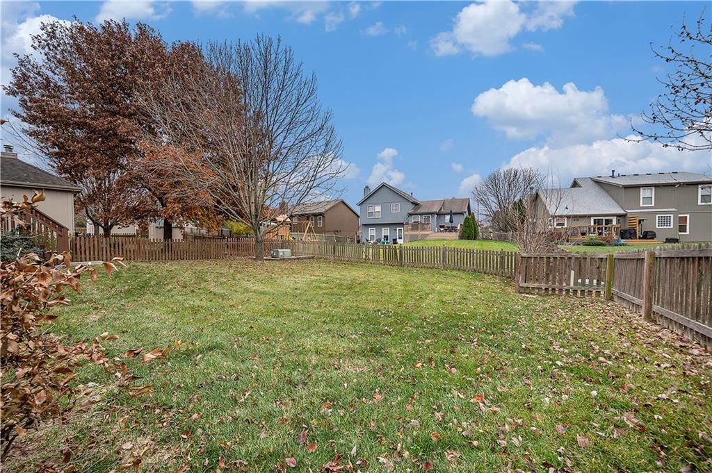 11264 N SUMMIT Street — photo 25