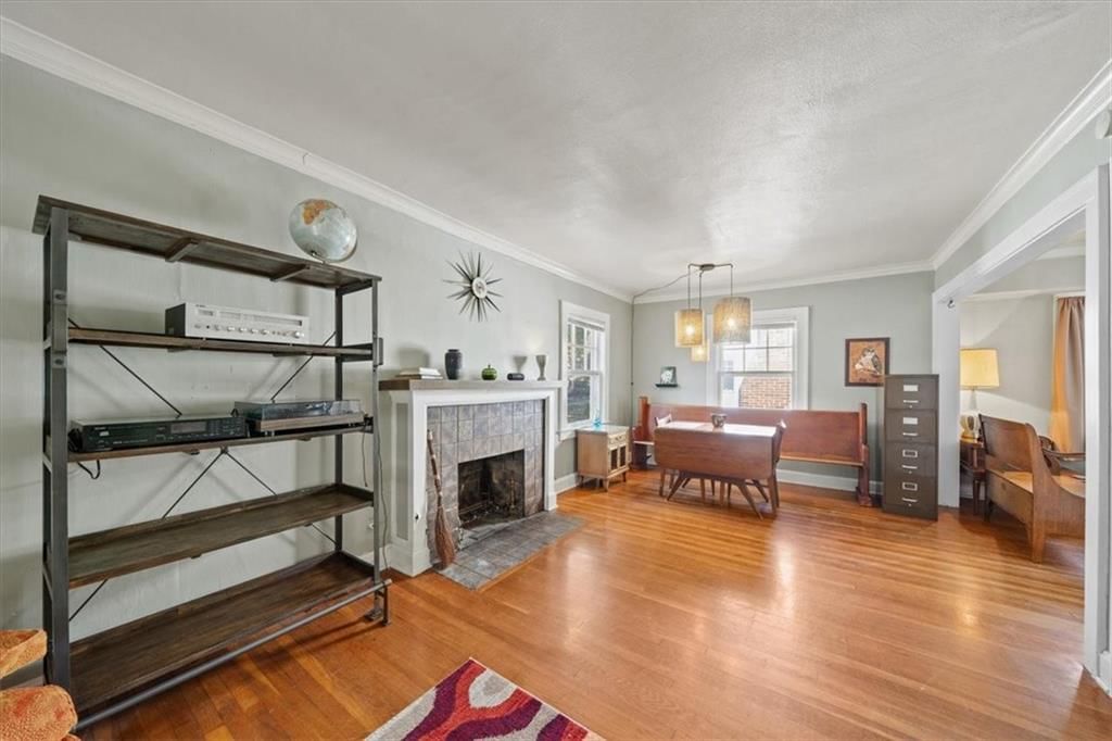 3821 Genessee Street — photo 2