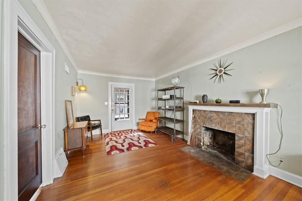 3821 Genessee Street — photo 4