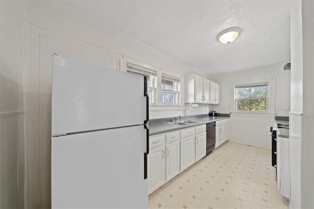 3821 Genessee Street — photo 9