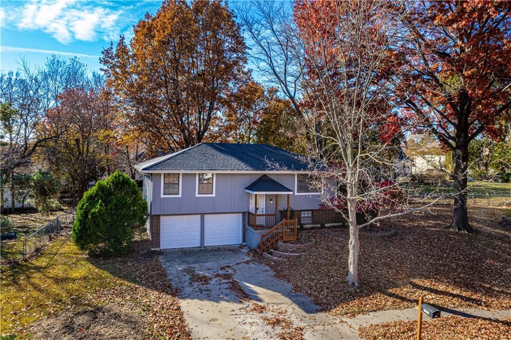 1205 SE 5th Street, Lee's Summit, MO