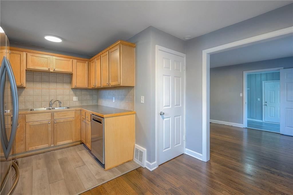 9 W Pocahontas Lane — photo 14