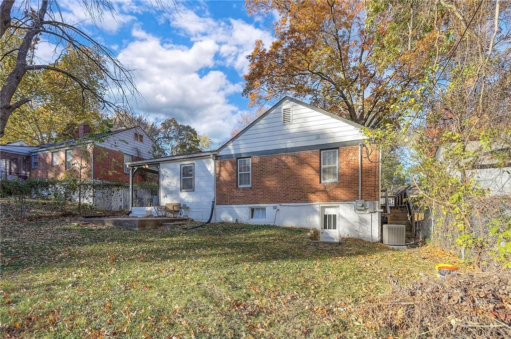 9 W Pocahontas Lane — photo 30