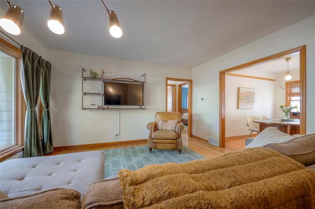 211 NW Briarcliff Road — photo 11