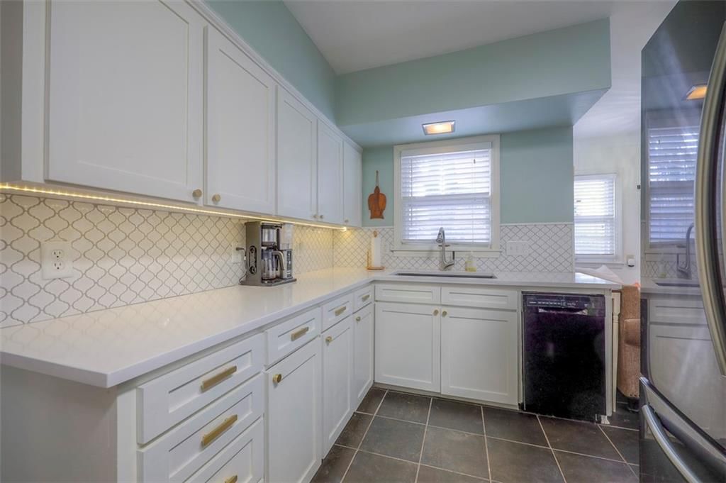 211 NW Briarcliff Road — photo 14