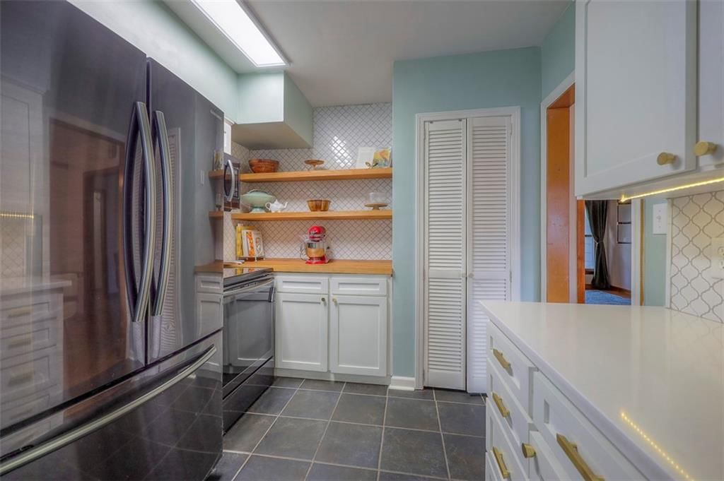 211 NW Briarcliff Road — photo 16