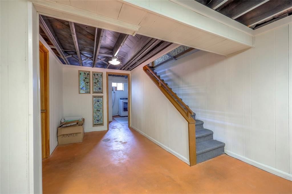 211 NW Briarcliff Road — photo 28
