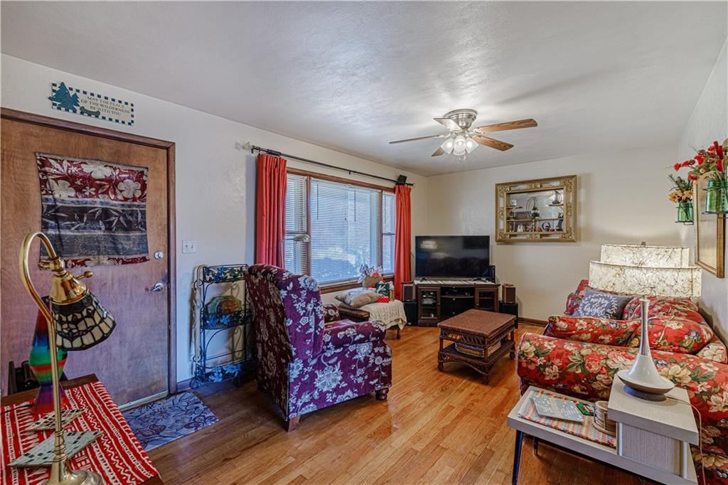 2925 S Norwood Avenue — photo 6