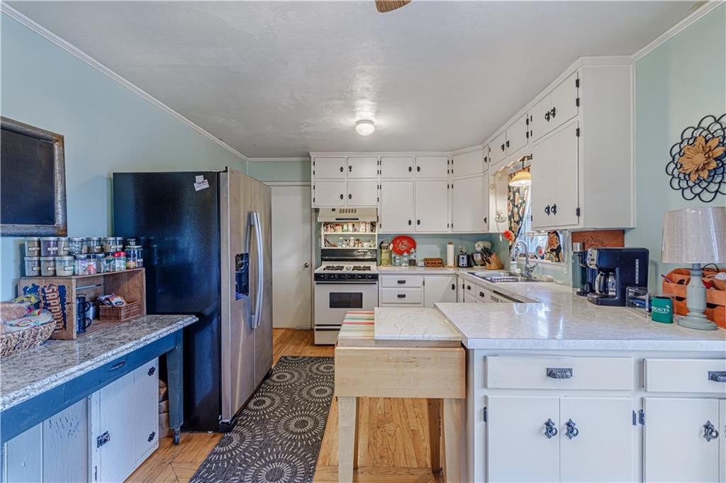2925 S Norwood Avenue — photo 10