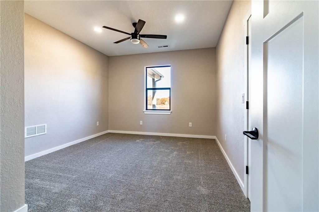 106 W Lake Shore Drive — photo 28