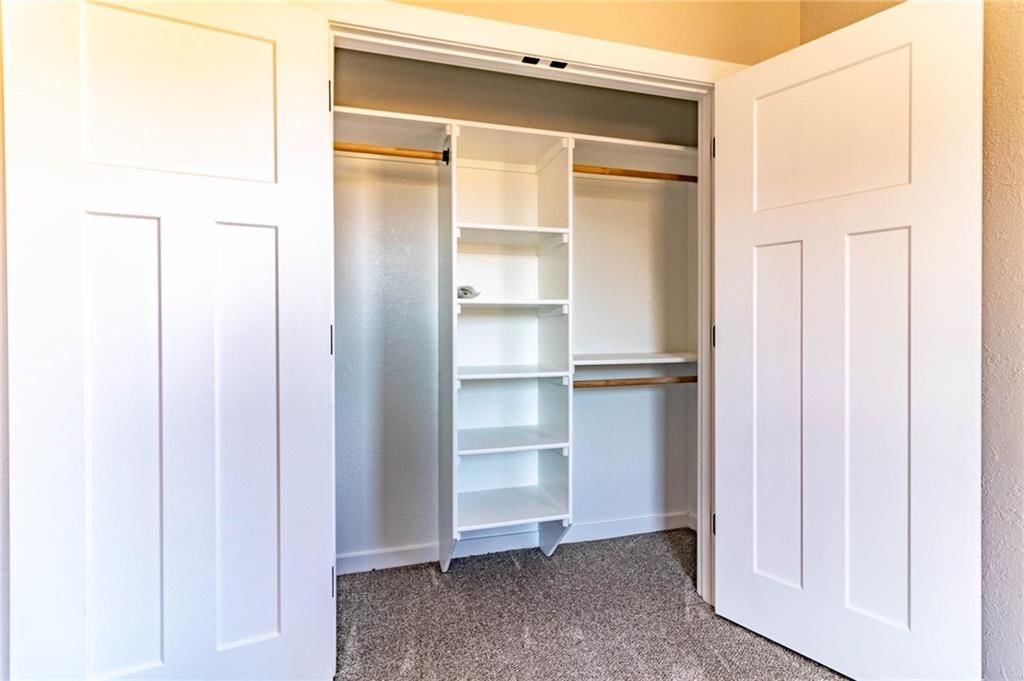 106 W Lake Shore Drive — photo 36