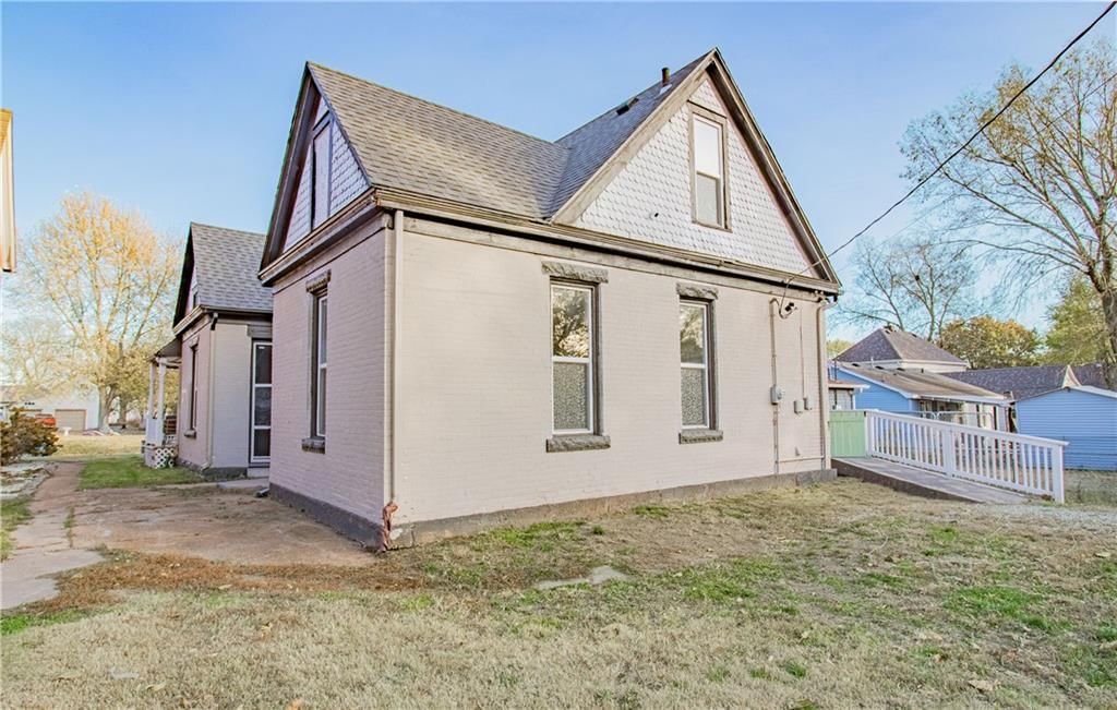 1608 S Moniteau Avenue — photo 4