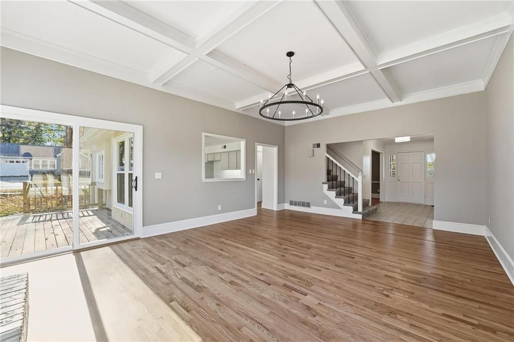 5735 Riley Street — photo 7