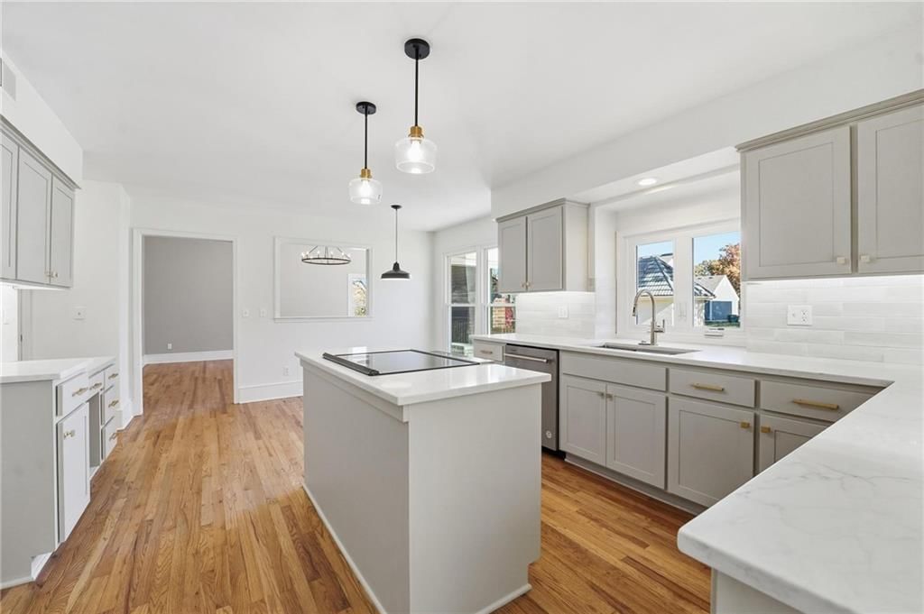 5735 Riley Street — photo 16